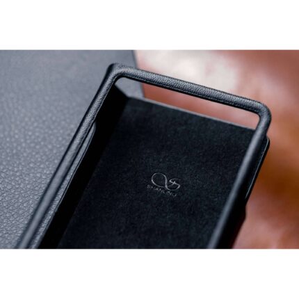 Портативный плеер  Shanling M6 Leather Case Black